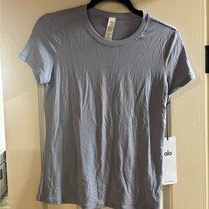 ALO Yoga Slate Short Sleeve Tee